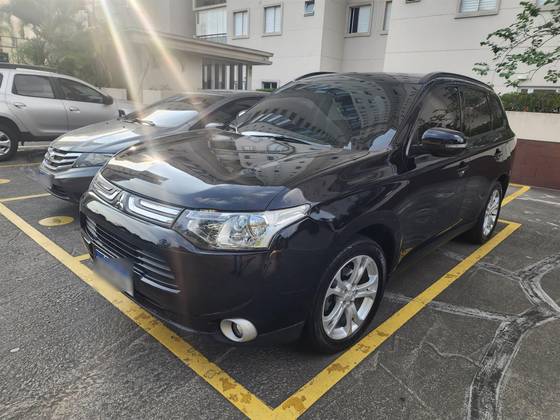 MITSUBISHI OUTLANDER 2.0 16V GASOLINA 4P AUTOMÁTICO MITSUBISHI OUTLANDER 2.0 16V GASOLINA 4P AUTOMÁTICO